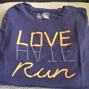 Under Armour T-shirt